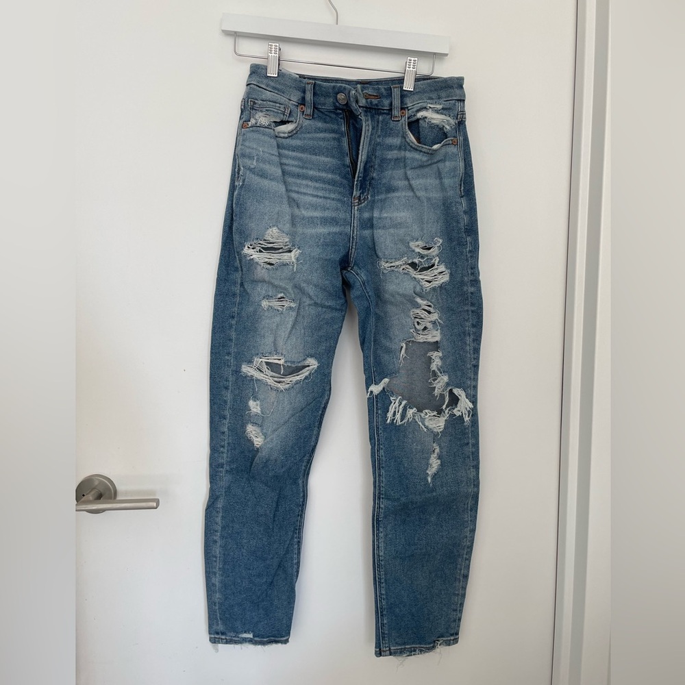 American Eagle Stretch Curvy Mom Jean Size 2 Regular